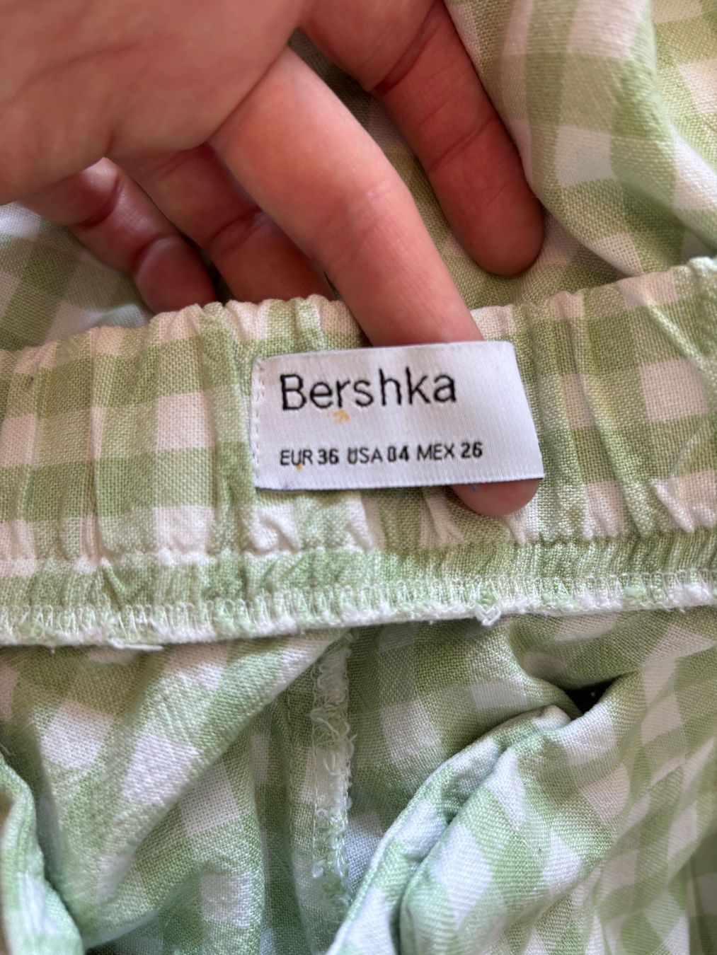 Bershka Pantaloni: BERSHKA karierte Hose mit Beinschlitz Gr. 36 – Usato da Zürich venduto da missmodernage 7