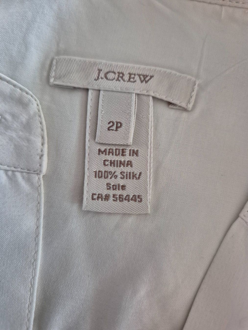 J.Crew Top: Off-white button-up top J.CREW 100% silk T.34 – Nuovo (secondo la descrizione) da Satigny venduto da Helene2014 2