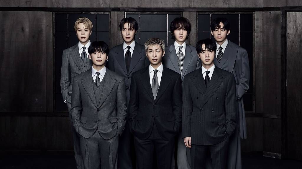 Tutti i DVDs: BTS ARIRANG TOUR PARIS 2026 | STANDING – Usato da Studen BE venduto da nthzng