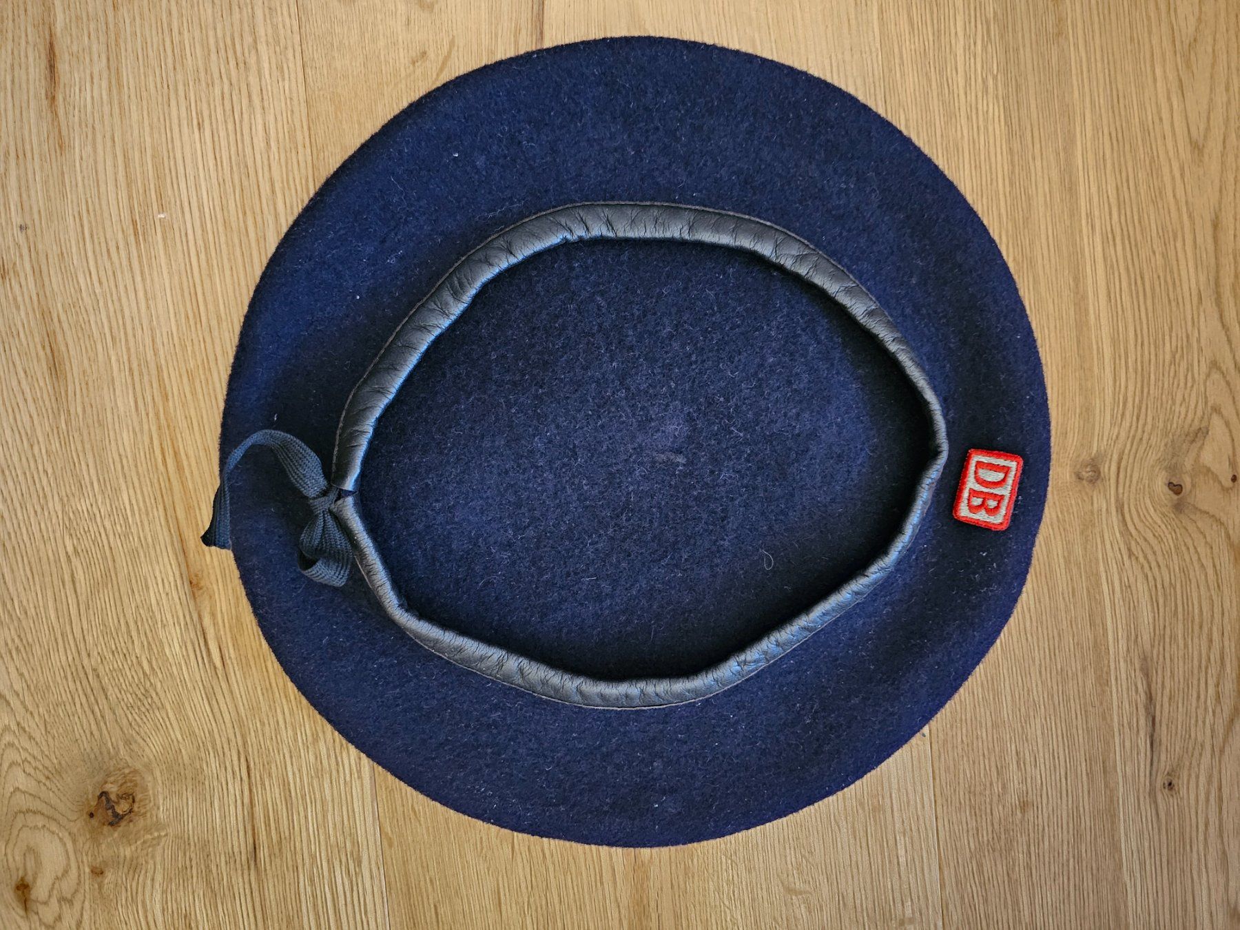 Uniformi: Damen Uniform Zugpersonal DB – Usato da Kaufdorf venduto da Sj1 2