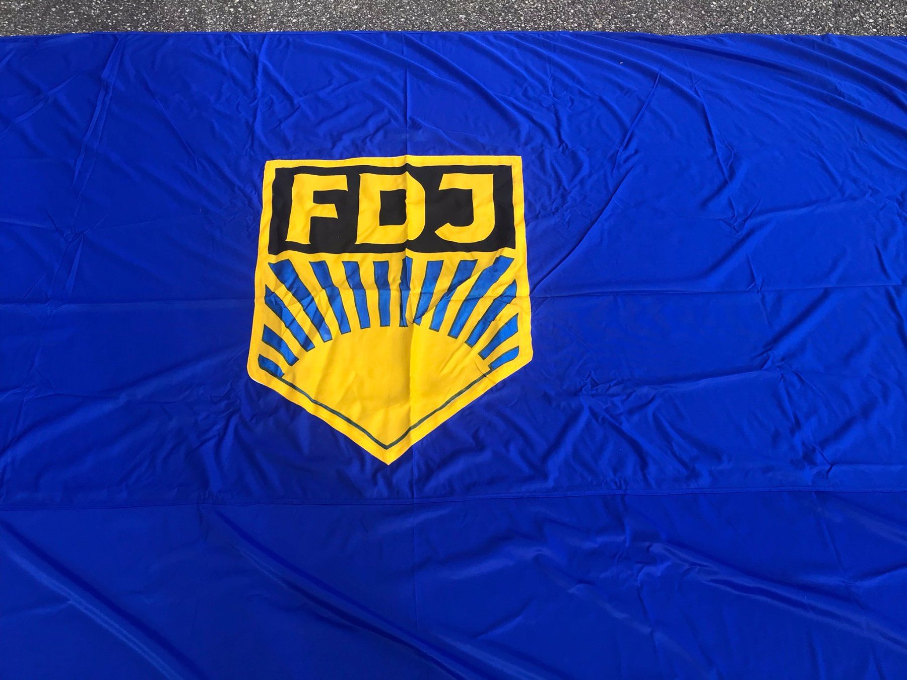 Bandiere: Original FDJ Flagge der DDR GROSS!! – Usato da Uerkheim venduto da fabulafero 1