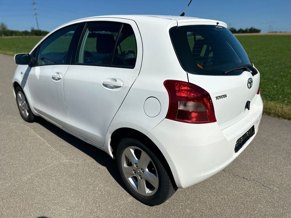 Toyota Automobili: TOYOTA Yaris 1.3 Linea Luna – Usato da Hünenberg venduto da Auto-Klinik01 9