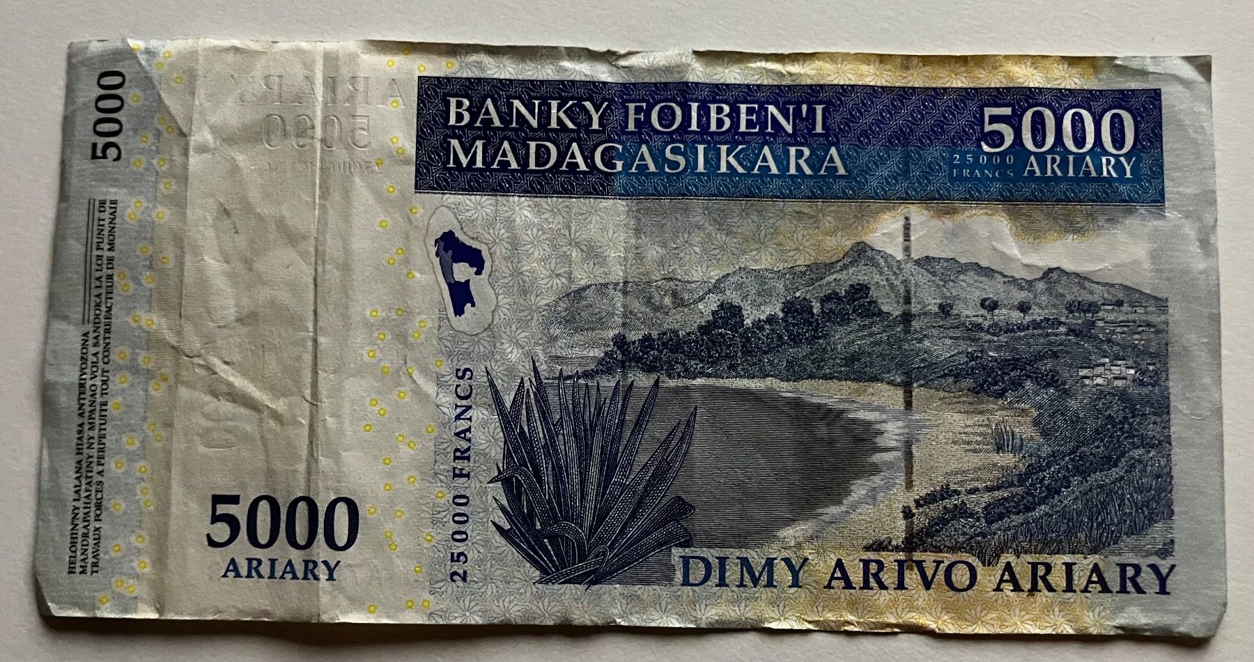 Banconote: Madagaskar 5000 Ariary – Usato da Algetshausen venduto da Carrhard 1