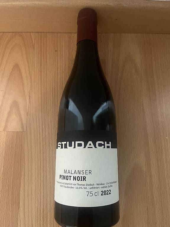 Vins: Studach Pinot 2022 – D'occasion à Zürich par dav_m9zc