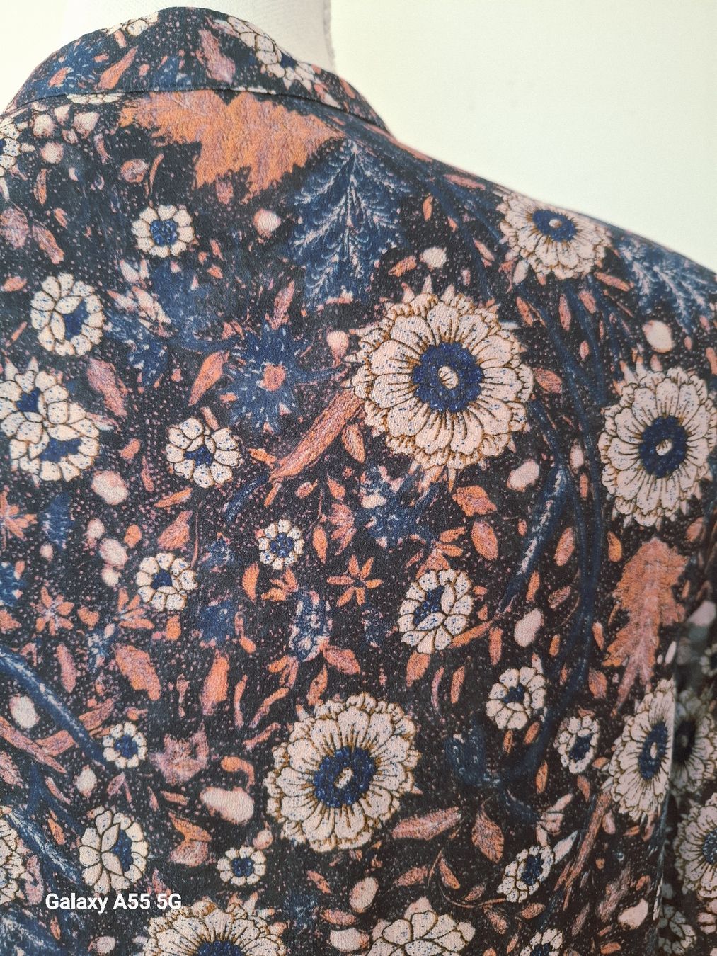 Hemisphere Camicette: Chemisier à fleurs Hemisphere taille S, bleu viscose – Usato da Payerne venduto da wardi11 5