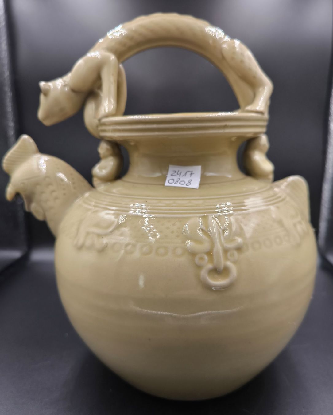 Théières: Chinesische Celadon-Drachen-Teekanne – D'occasion à Rorschacherberg par snOOpydOg11