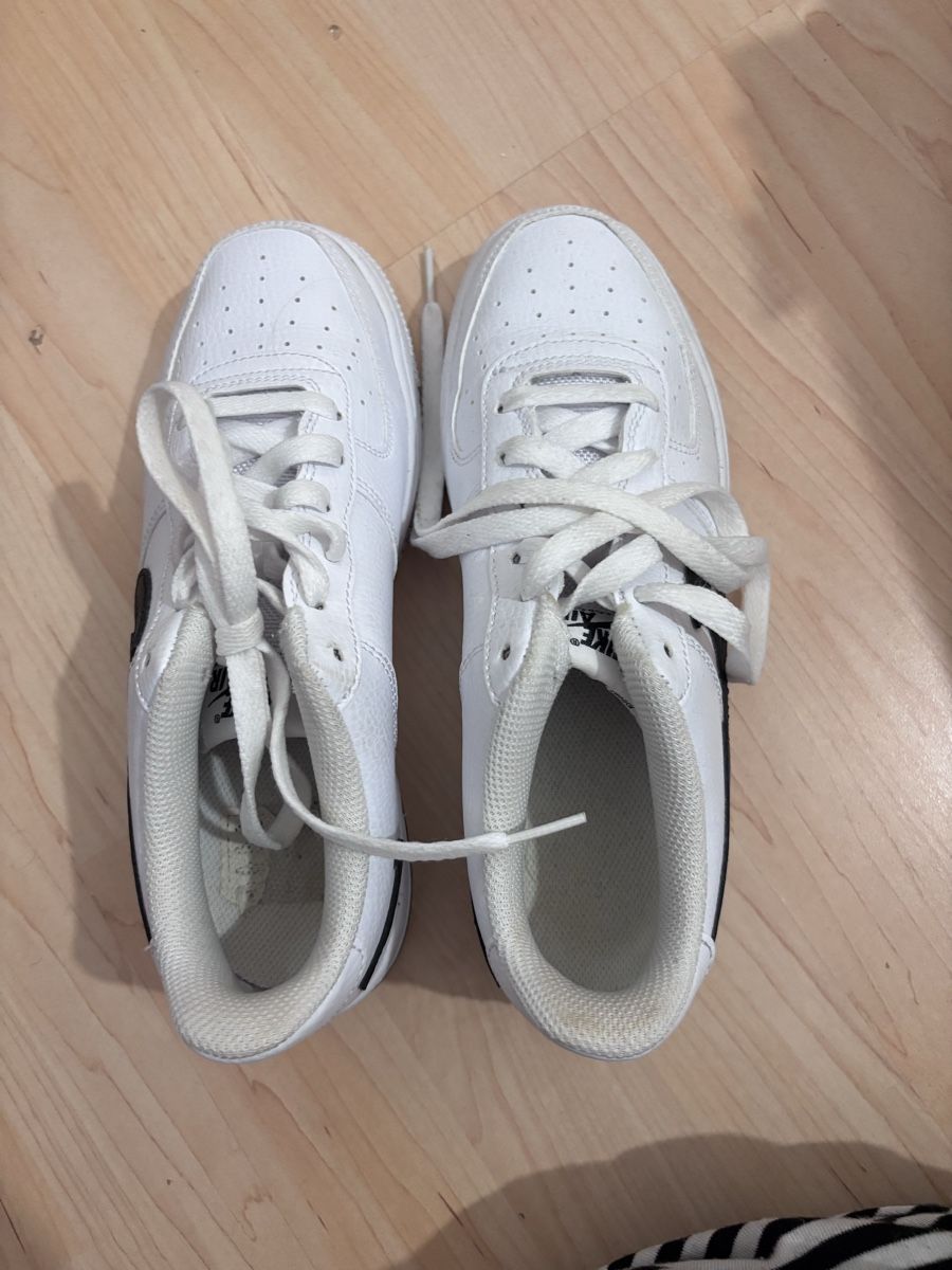 Nike Chaussures femmes: Air Force 1, Grösse 38 – D'occasion à Künten par Larafabienne02 1