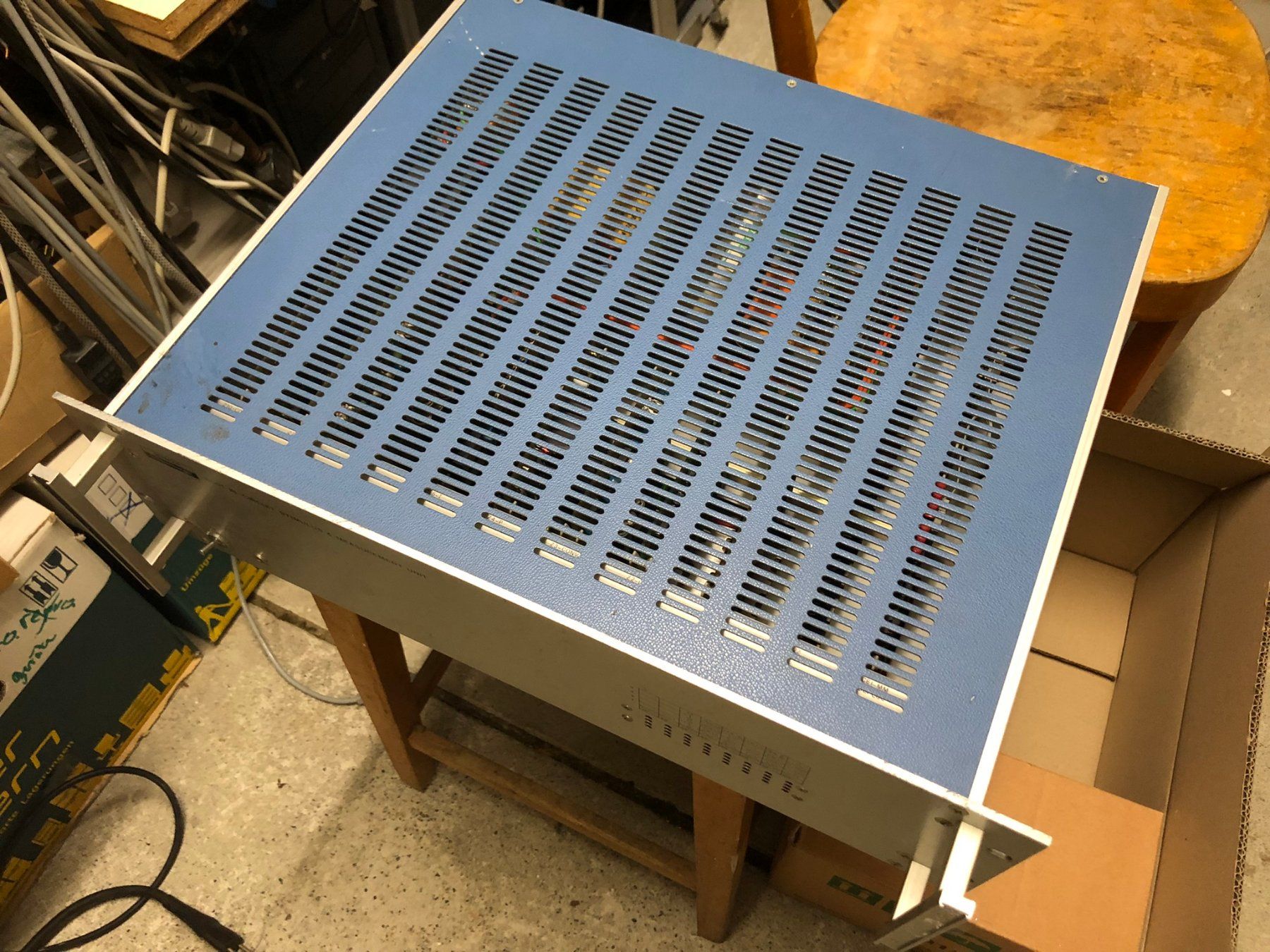 Altri accessori: 19Zoll-Gehäuse – Usato da Hinterkappelen venduto da atomschnee