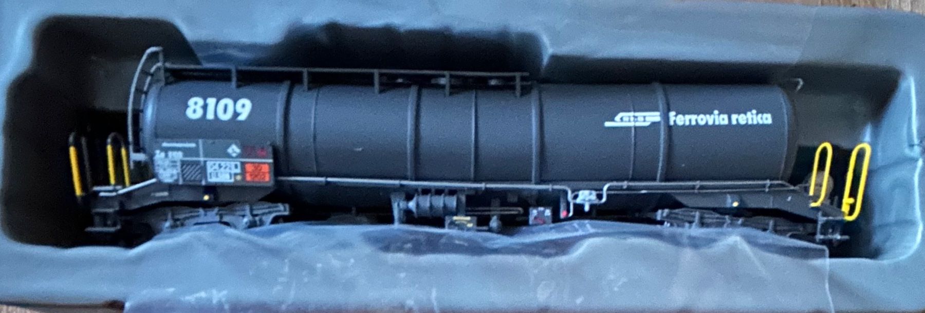 Bemo Modelleisenbahnen: H0m Bemo 2295 129 RhB Za 8109 – Neu (gemäss Beschreibung) aus Belp von AEMA-Modellbau