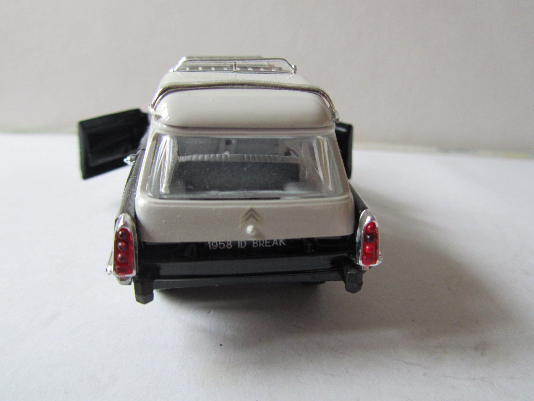 Citroën Modellini d'auto: Citroen ID 19 Break, Rio Italien – Usato da Weiningen ZH venduto da dietsch57 3