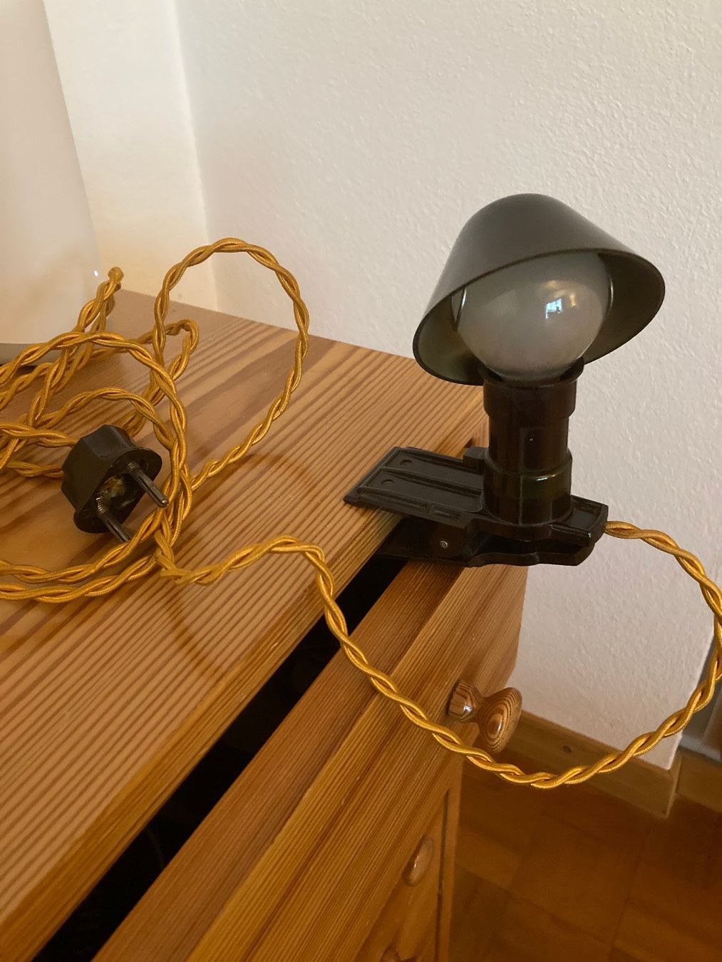 Lampen: Nachttisch-Lampe vintage – Gebraucht aus Liebefeld von Rhy19