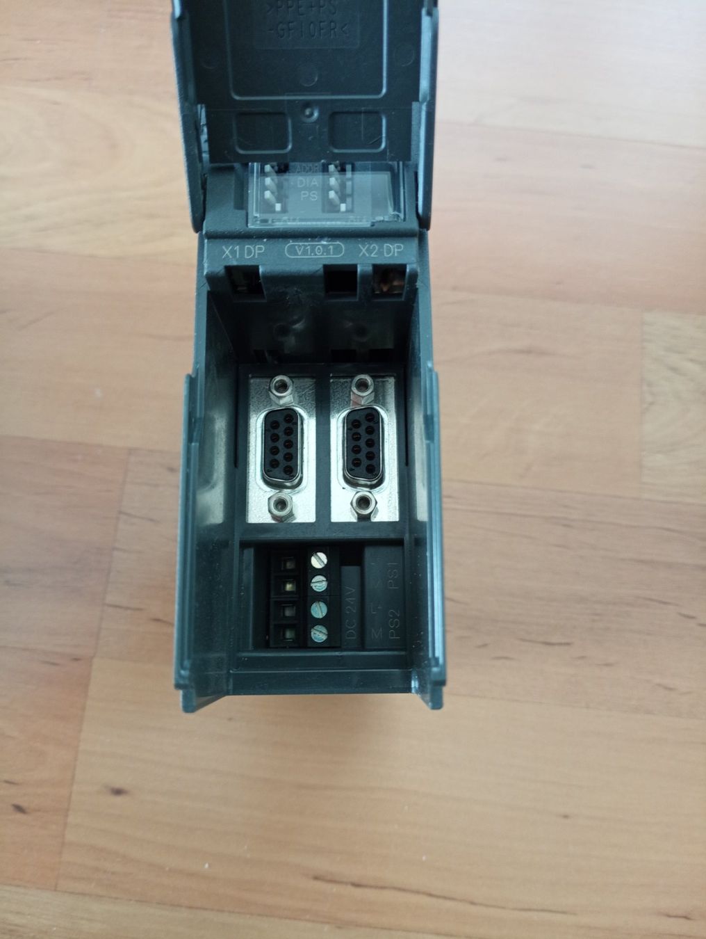 Siemens Componenti elettronici: Siemens SIMATIC DP,  DP/DP-Koppler E03/ 6ES7158-0AD01-0XA0 – Usato da Ufhusen venduto da HKSC 1