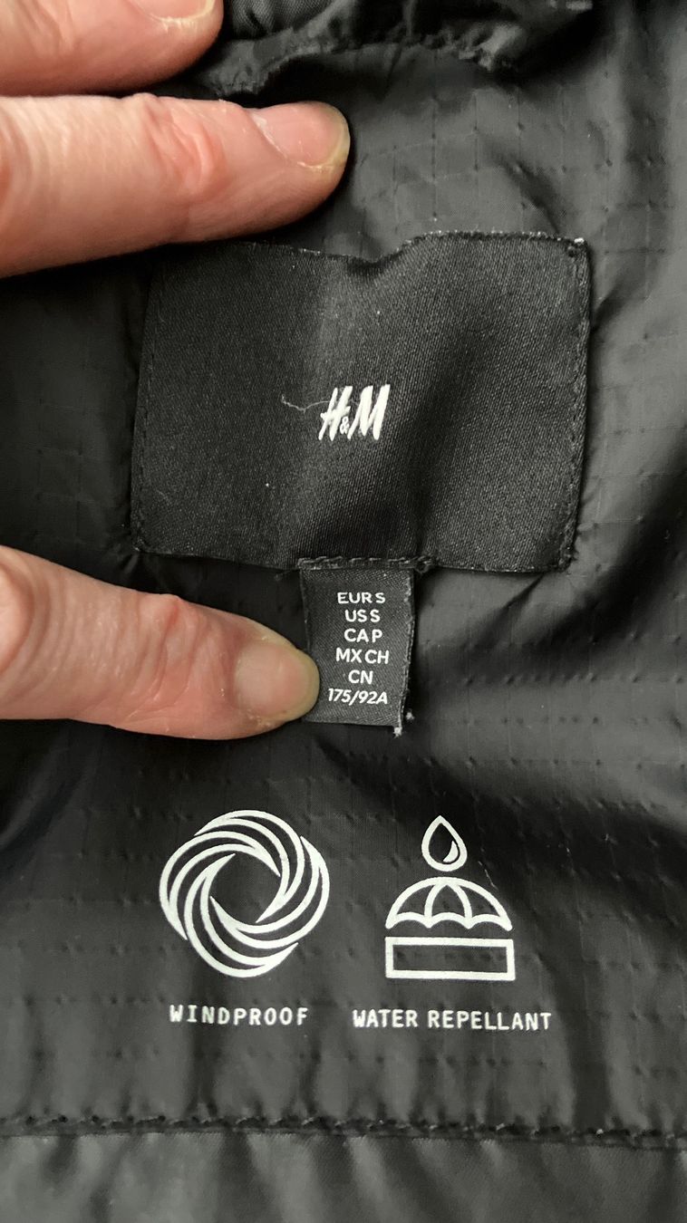 Jacken: Jacke - Windjacke H&M - Unisex - Schwarz – Gebraucht aus Winterthur von pompea 2