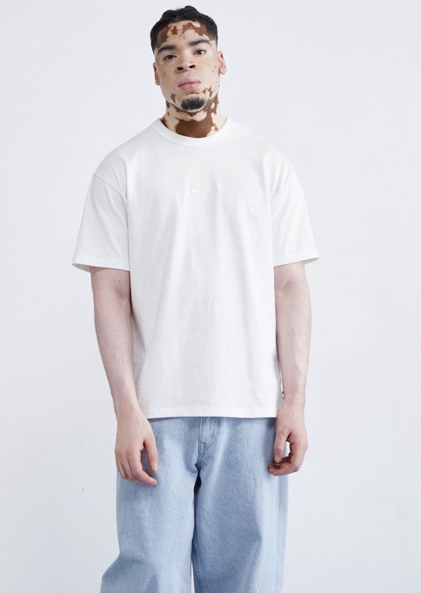Nike T-shirt: Vintage Oversized The Nike Tee S – Usato da Rümlang venduto da svent