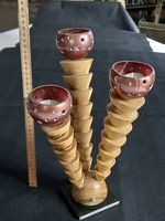 Abstrakter drehbarer Teelicht Ständer