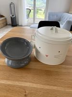 Katzennapf und Futterbehälter