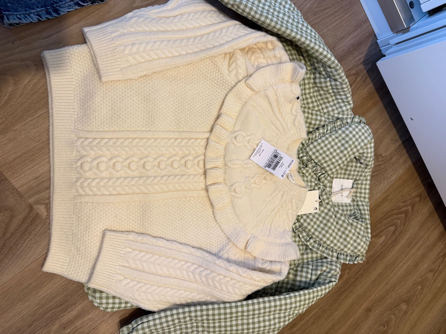Next Lotti & Set di vestiti: Mädchen neu Kleidung set – Nuovo e nell'imballaggio originale da Adliswil venduto da Sale12 9