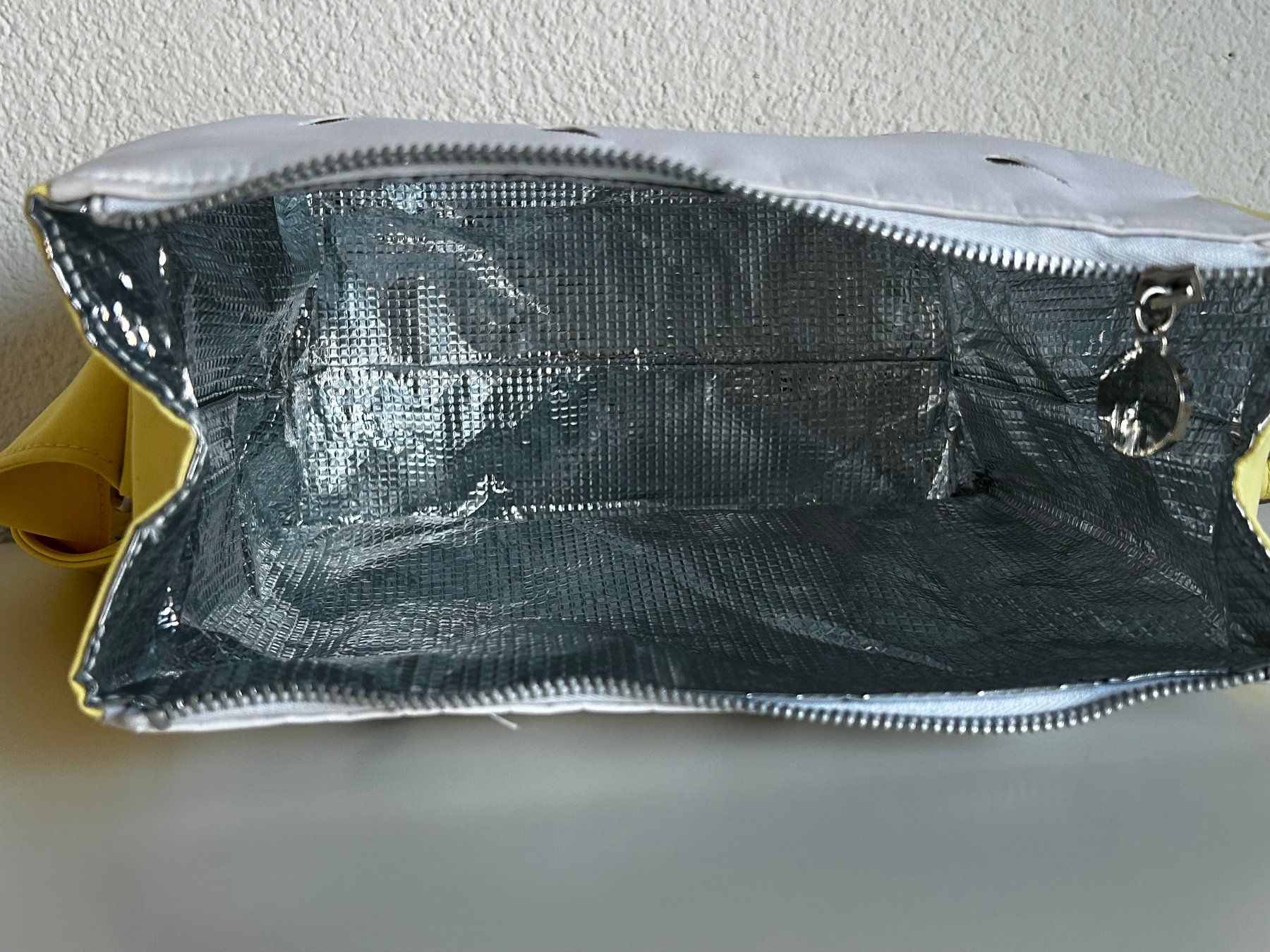 Kühlschränke & Kühlen: Kühltasche von Pierre Hermé – Gebraucht aus Dietlikon von Mankai 4