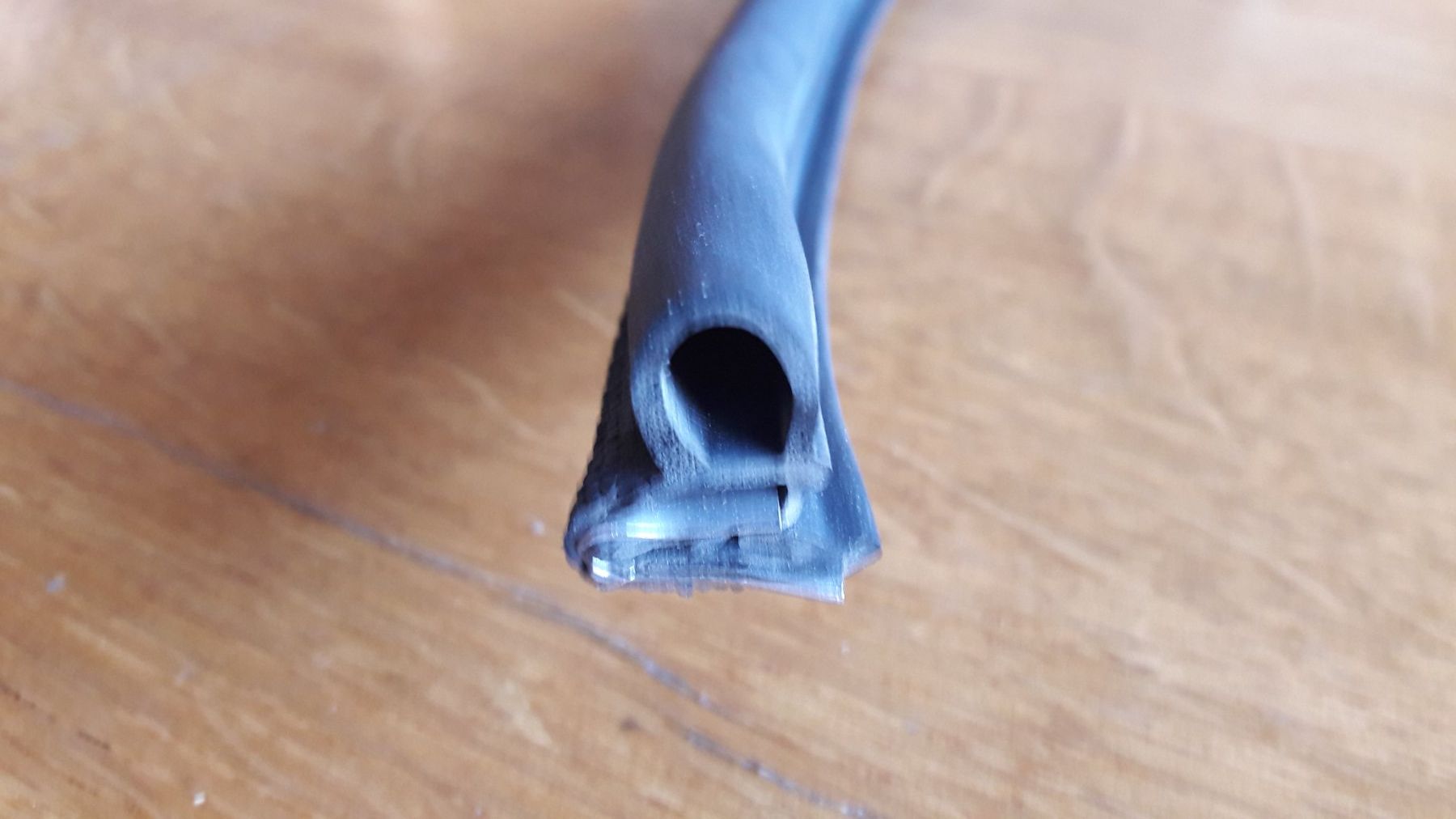 Tutti i ricambio: BREMACH 2x Joints portes arrières fourgon – Nuovo e nell'imballaggio originale da Courfaivre venduto da silberschnee