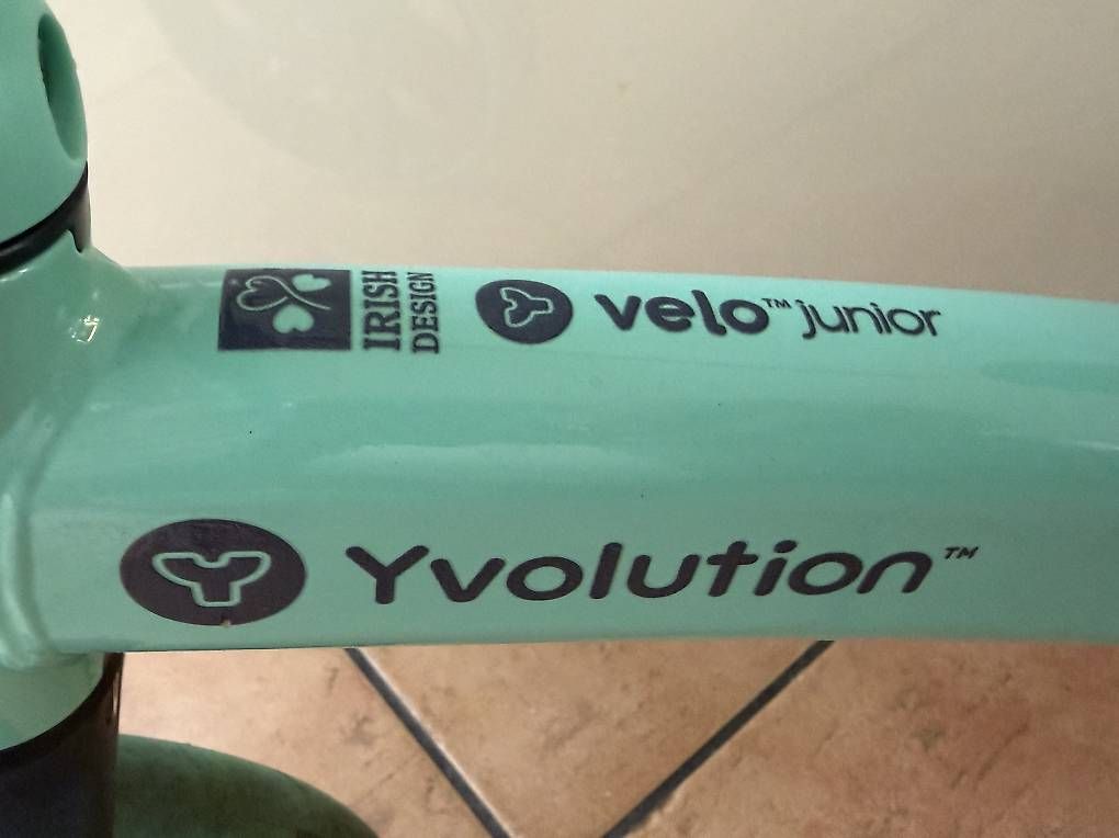 Veicoli per bambini: Draisienne Y velo Junior vert pastel Yvolution – Usato da Chavornay venduto da knightmare34th 1