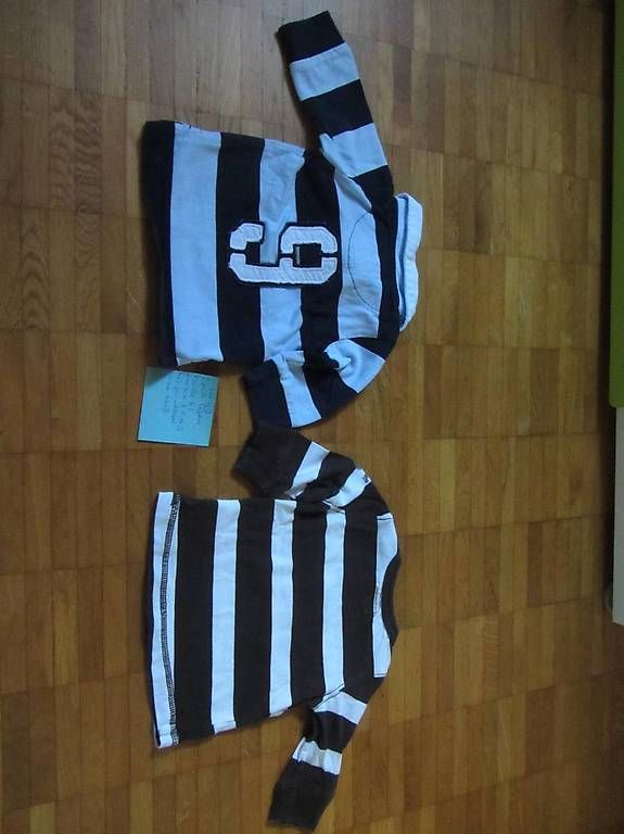 Kleiderpakete & -sets: Lot de 2 pulls bébé légers taille 62 – Gebraucht aus Gland von bug_s7rw 1