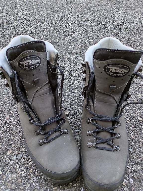 Meindl Scarpe da uomo: Wanderschuhe Meindl Gr. 44 – Usato da Münchenbuchsee venduto da noluri