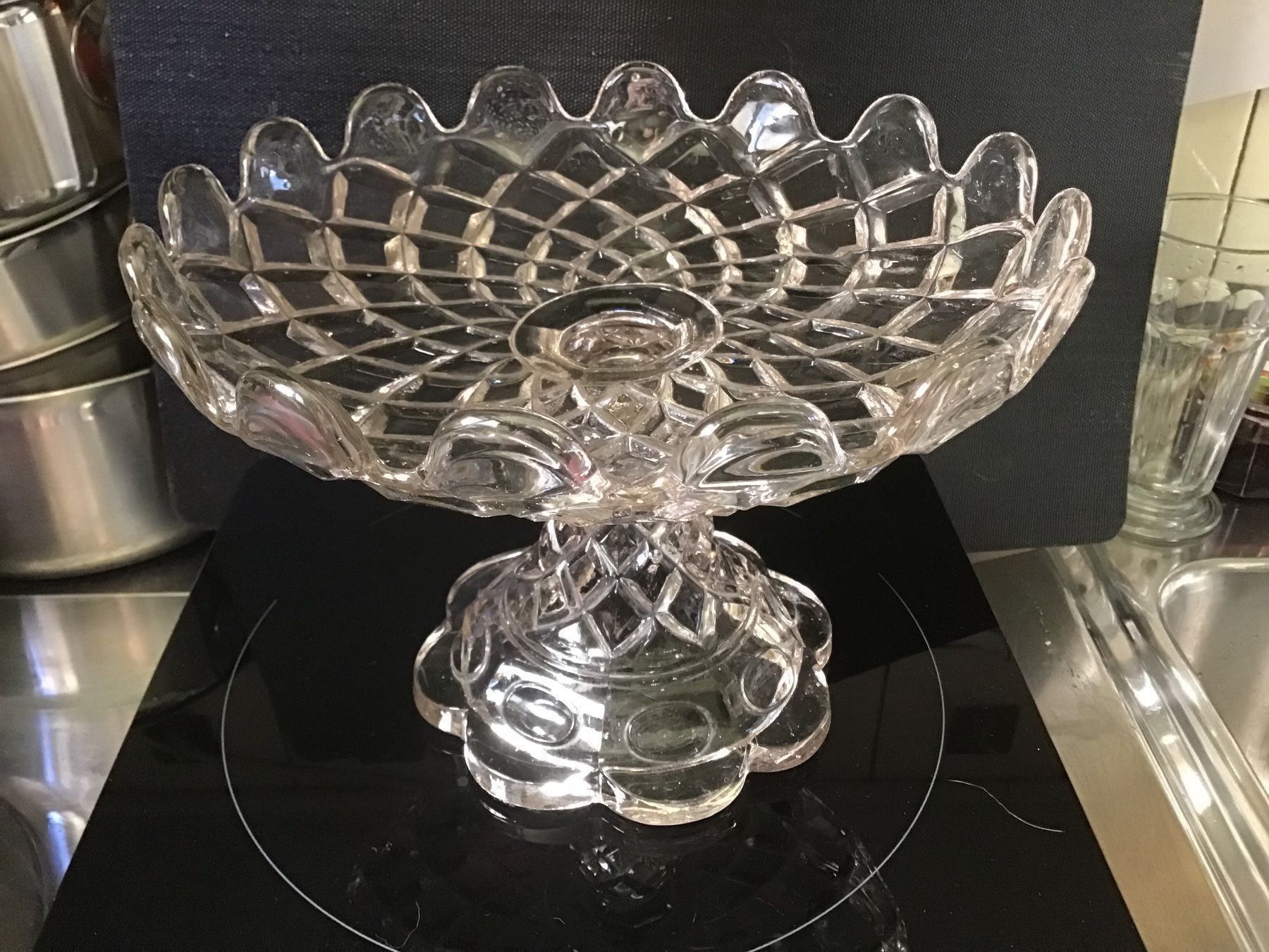 Gläser: Alte Antike Glas Fussschale – Gebraucht aus St. Gallen von Goldlilly 2