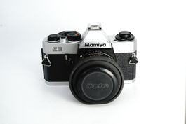 Mamiya ZE mit Objektiv mit kleinem Mangel
