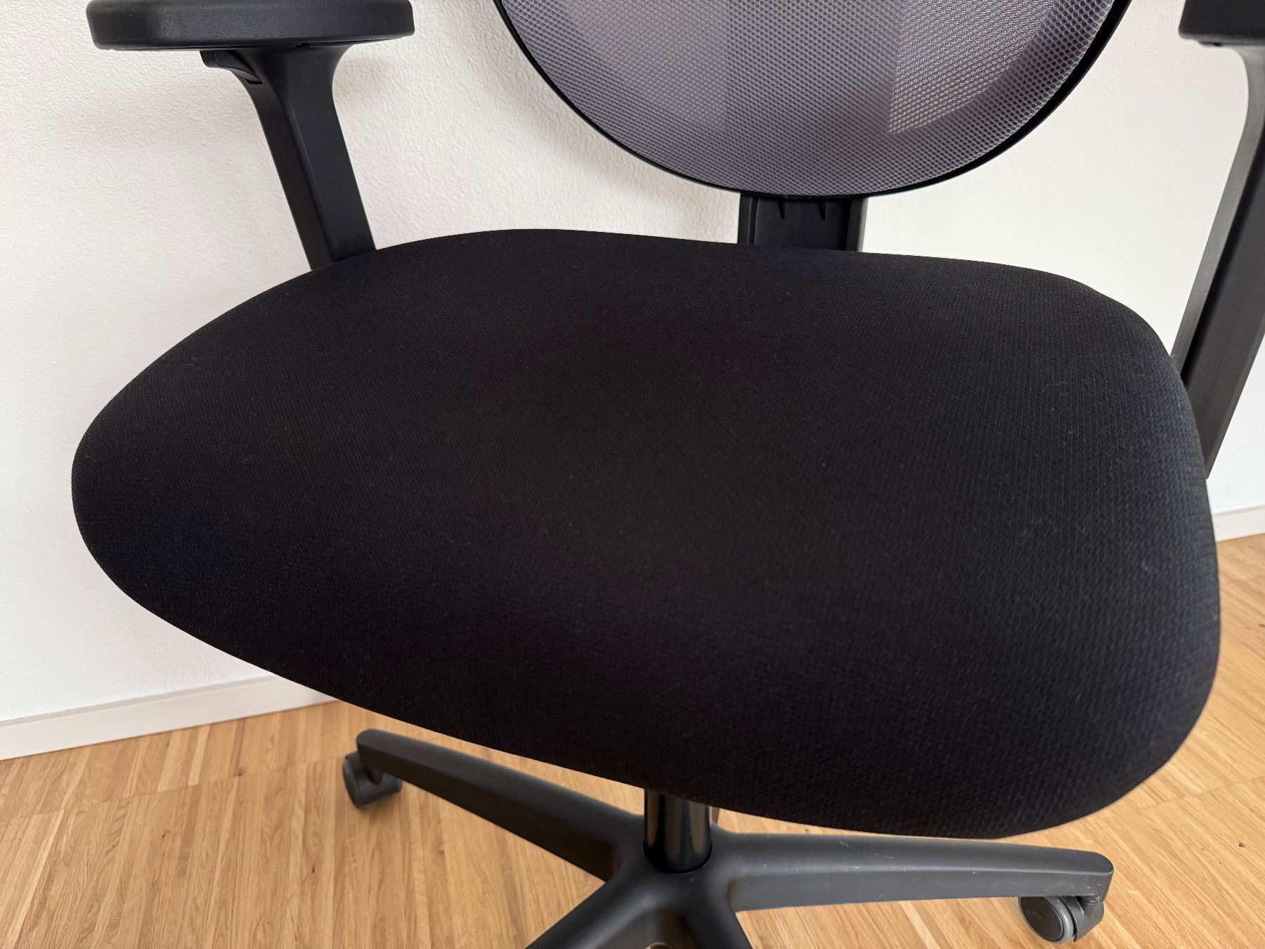 Giroflex Sedie: Bürostuhl Giroflex 353 – Usato da Erlenbach ZH venduto da gir_fq7w 1