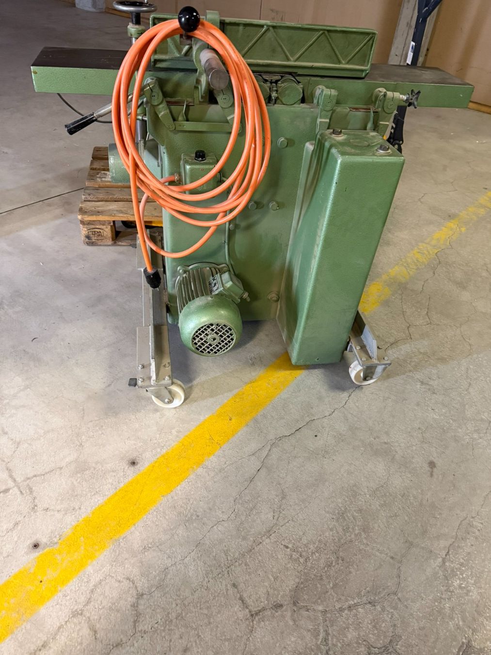Smerigliatrici & Lucidatrici: Bandschleifmaschine – Usato da Schwerzenbach venduto da roo_7zmr 7
