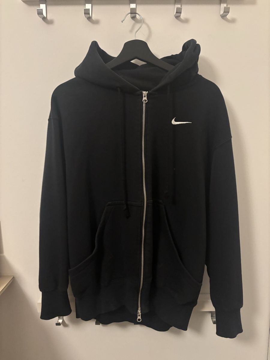 Nike Maglioni & Felpe: Nike Zip Hoodie schwarz – Nuovo (secondo la descrizione) da Zürich venduto da sop_tq8x