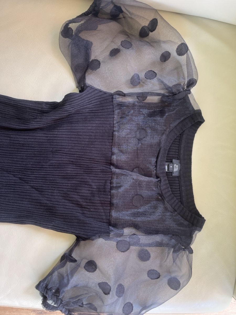 Chemisiers: Damen Pullover Schwarz Grösse S mit Puffärmeln aus Tüll – D'occasion à Effretikon par erbaeff 1