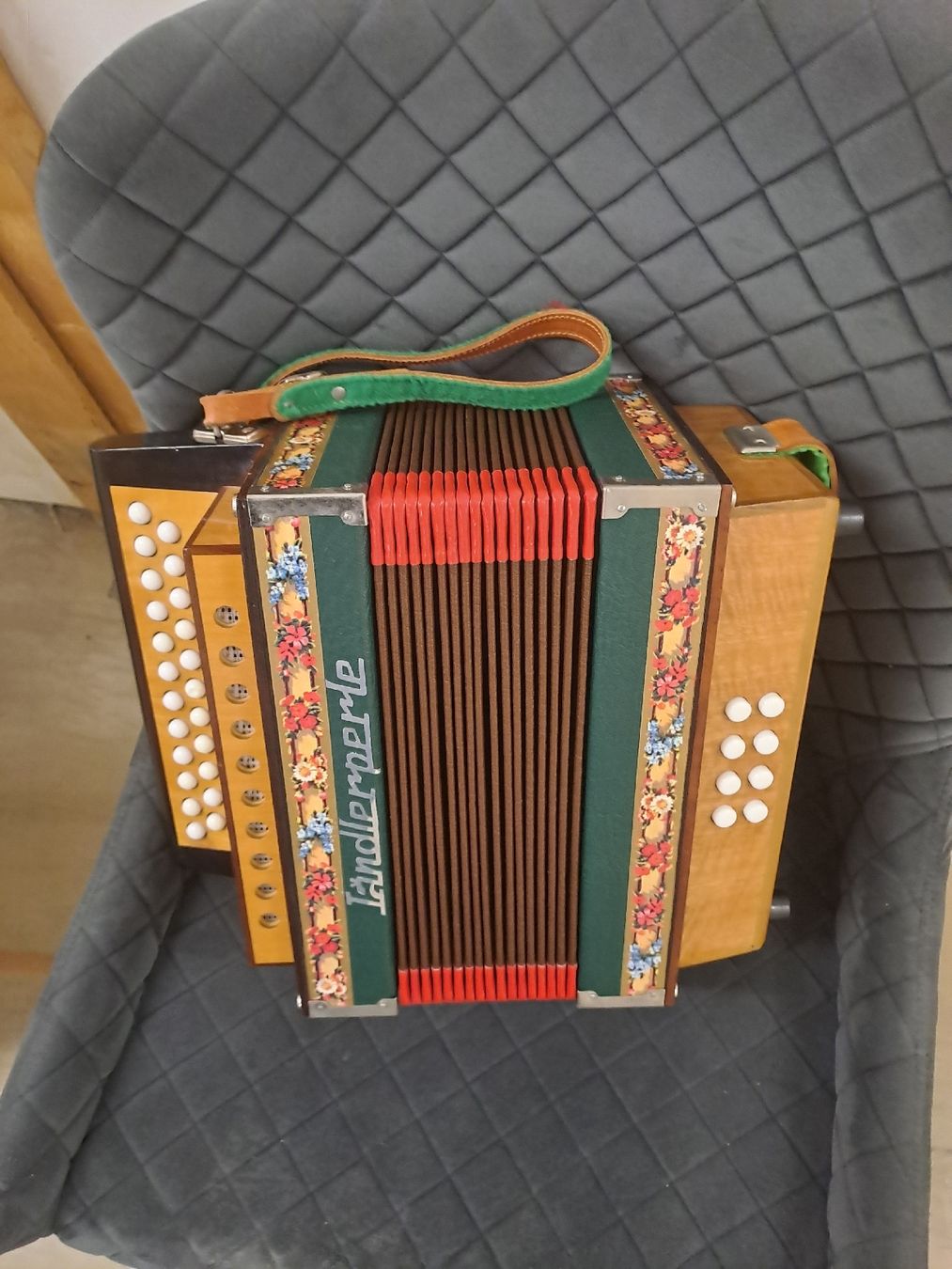 Musikinstrumente: schwyzerorgeli ton B – Gebraucht aus Villeneuve von BibiVintage 5