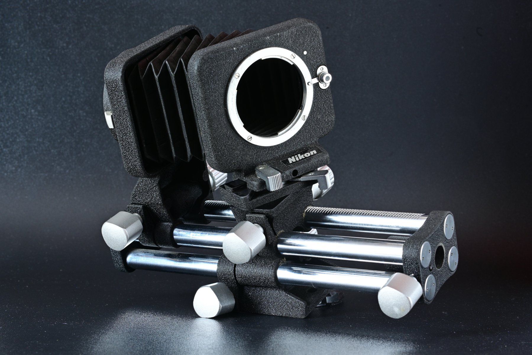 Nikon Objectifs: Nikon "tilt-shift" bellows PB-4 (Versand möglich) – D'occasion à Fleurier par im_ghl 3