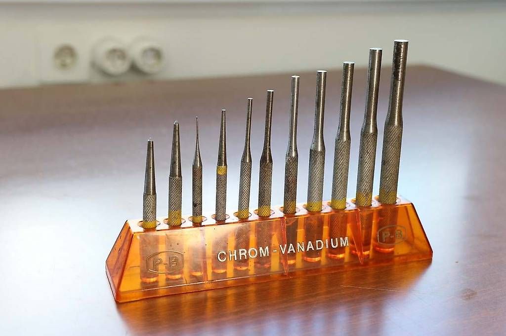 PB Swiss Tools Tutti gli attrezzi: PB Durchschlag- und Splintentreiber-Set 11-teilig – Usato da Biel/Bienne venduto da Fischera