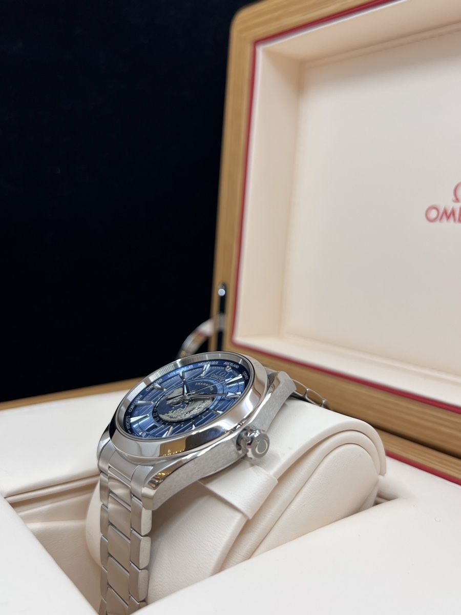 Omega Orologi: Omega Seamaster Aqua Terra Worldtimer 2025 – Usato da Zürich venduto da Centralwatches 2
