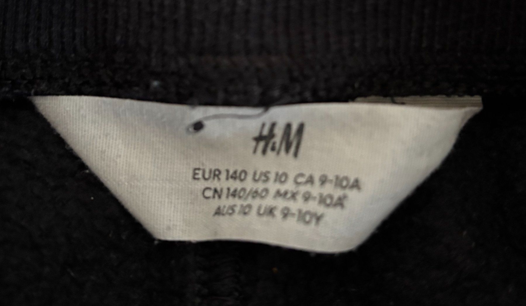 Hosen: 3 schwarze Hosen in Grösse 140 – Gebraucht aus Zürich von IlkaK 5