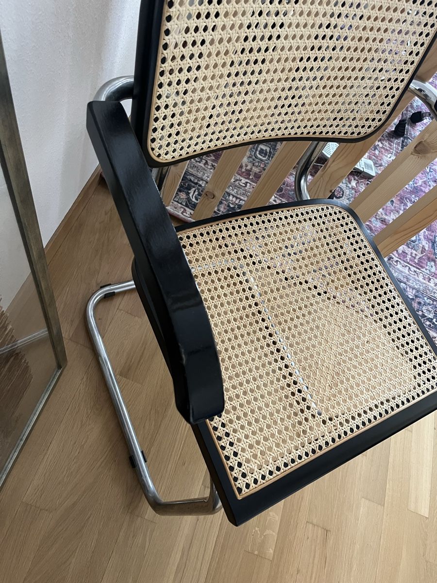 Sedie: Freischwinger Stuhl – Usato da Luzern venduto da rei_vjr8 2