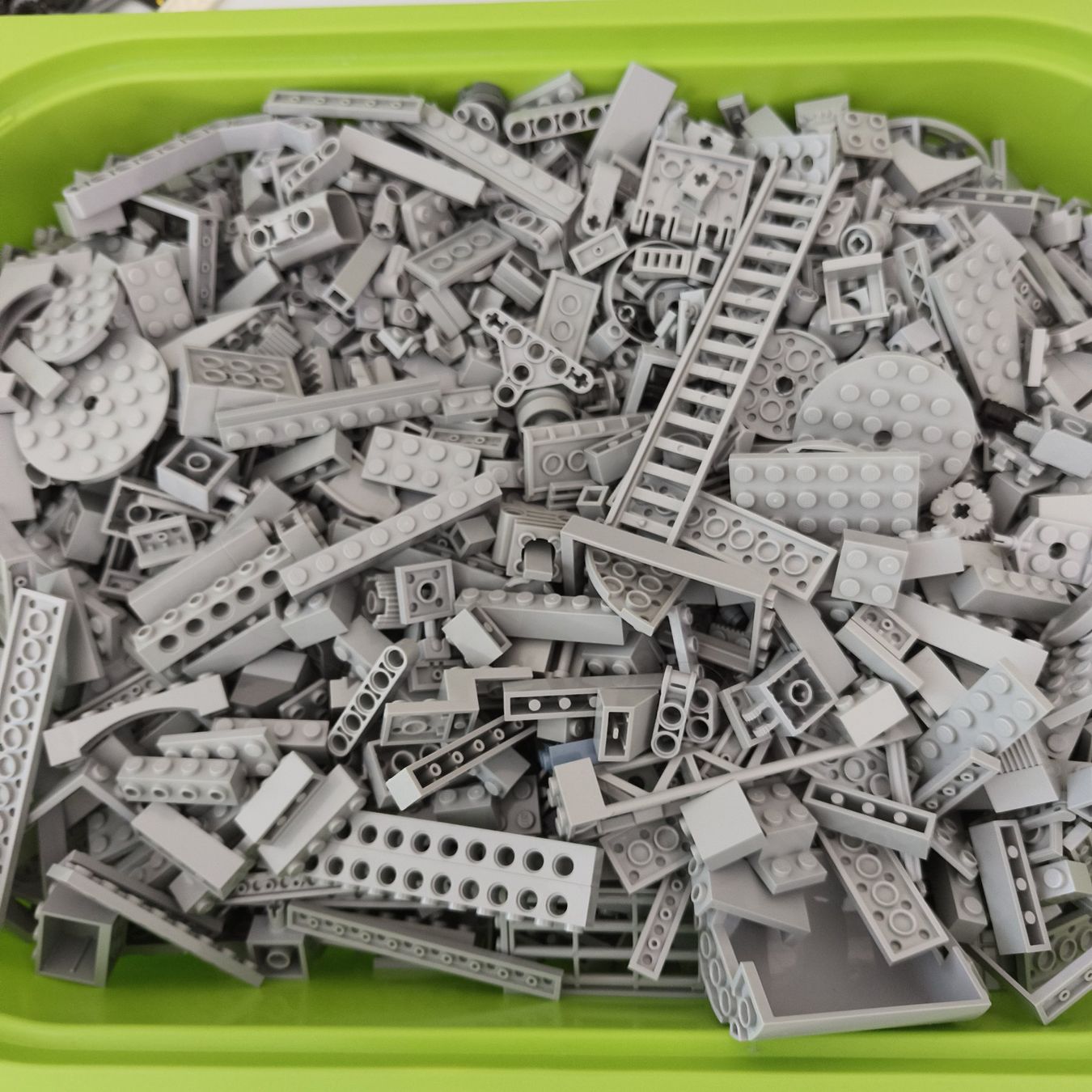 Lego Spielzeuge: Lego Bausteine (hellgrau, 1 kg) – Gebraucht aus Meilen von FAVALLID