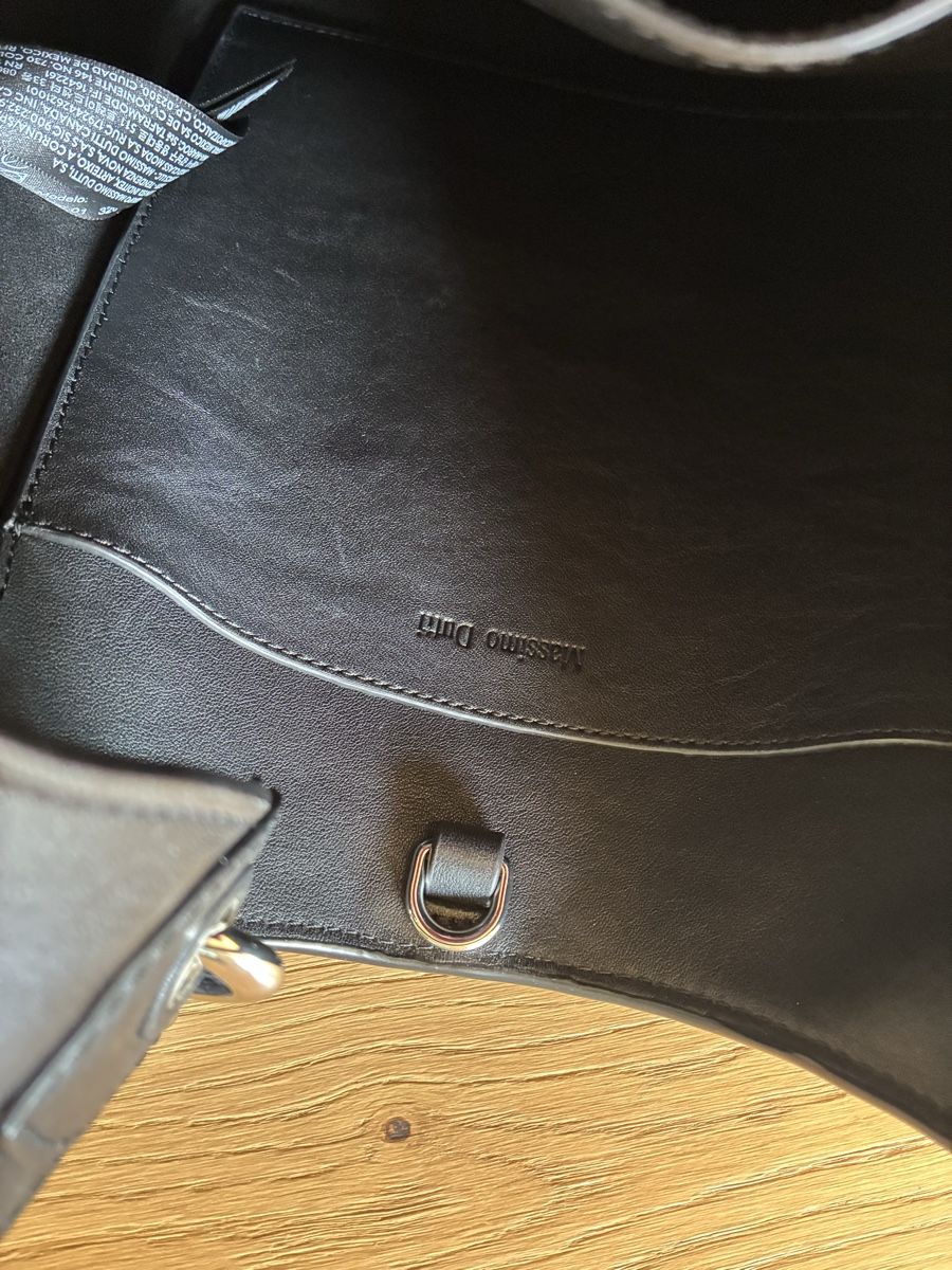 Massimo Dutti Sacs: Massimo Dutti shoulder bag like new – Neuf (Voir description) à Brunnen par ann_j2by 1