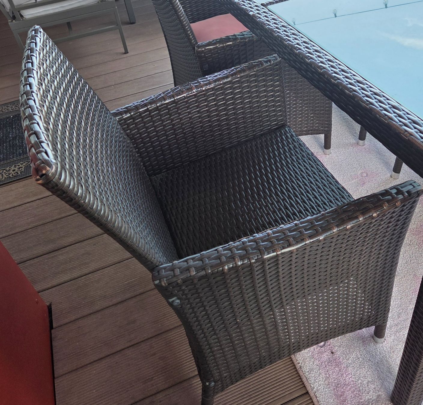 Set di tavolo e panche: Gartentisch  (Glasplatte) mit 6 Rattanstühlen – Usato da Schaffhausen venduto da Jimbo02 1