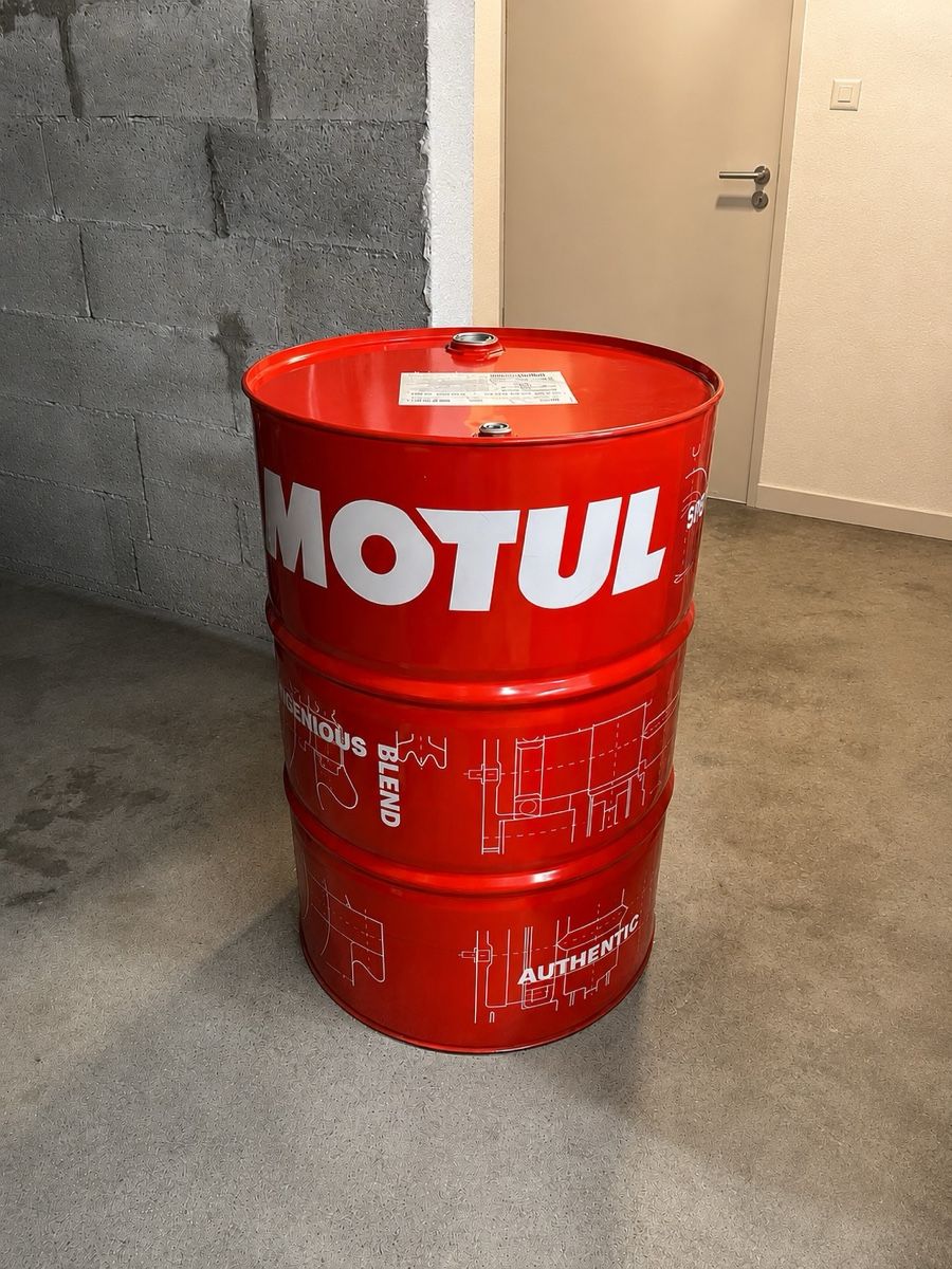 Accessori per altri veicoli: Baril vide 200 litres – Usato da Aproz (Nendaz) venduto da Cheers_and_Woof