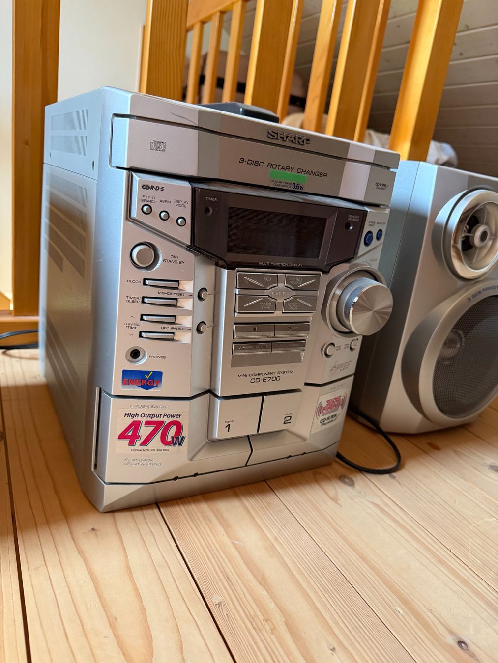 Sharp Sistemi audio & multimediali: Sharp CD-E700 Stereoanlage – Usato da Ormalingen venduto da solsch_91 3