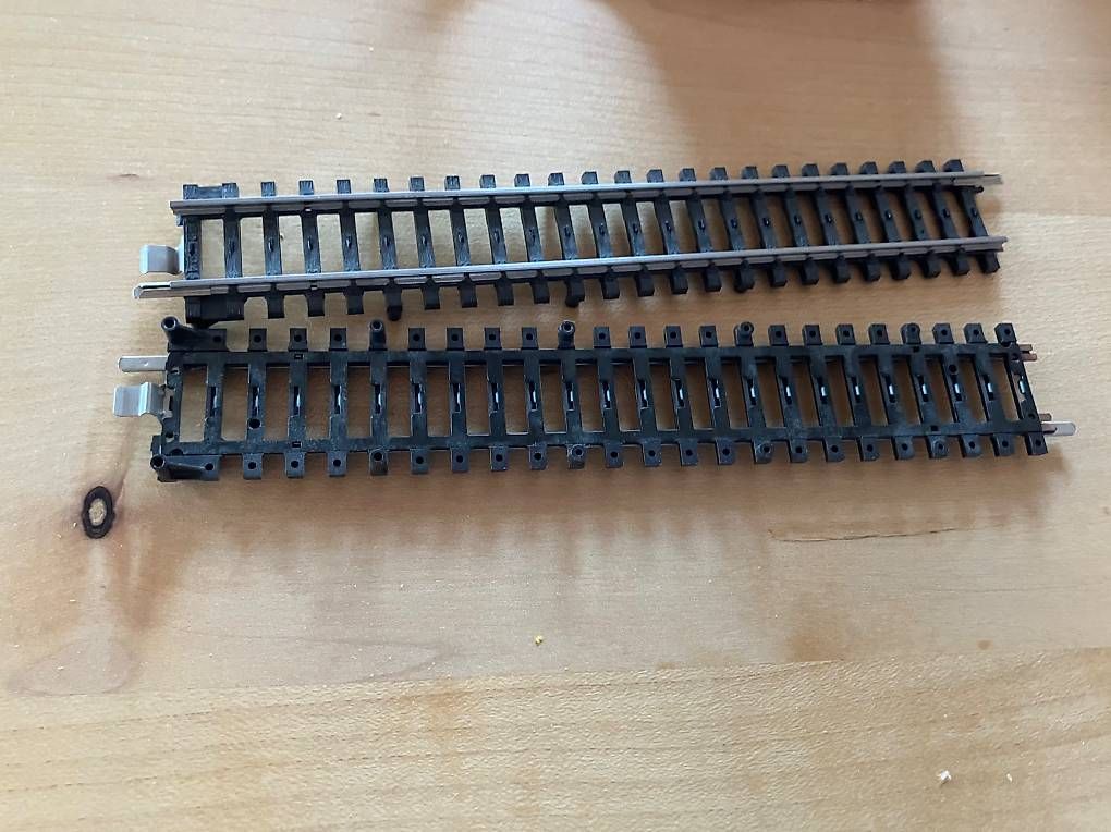 Märklin Modelleisenbahnen: Märklin Uebergangsgleis M-K – Neu (gemäss Beschreibung) aus Mont Tramelan von Oktober1958 1