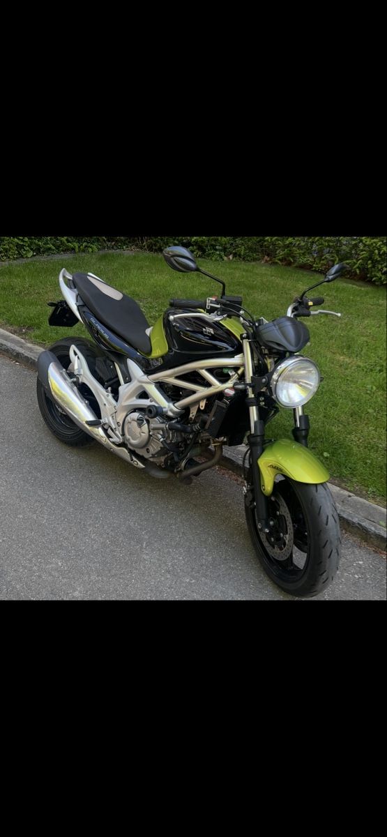 Suzuki Strada: Suzuki SFV 650A Gladius – Usato da Bern venduto da Gussers 1