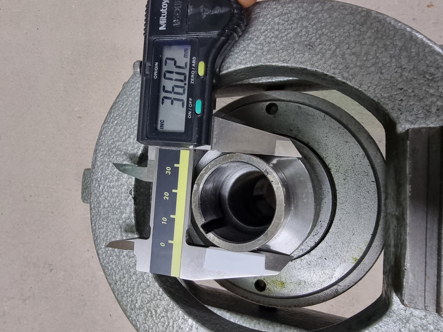 Schaublin Altro per industria metallurgica: Pneumatische Spannvorrichtung W20 – Usato da Zihlschlacht venduto da Fan2002 6