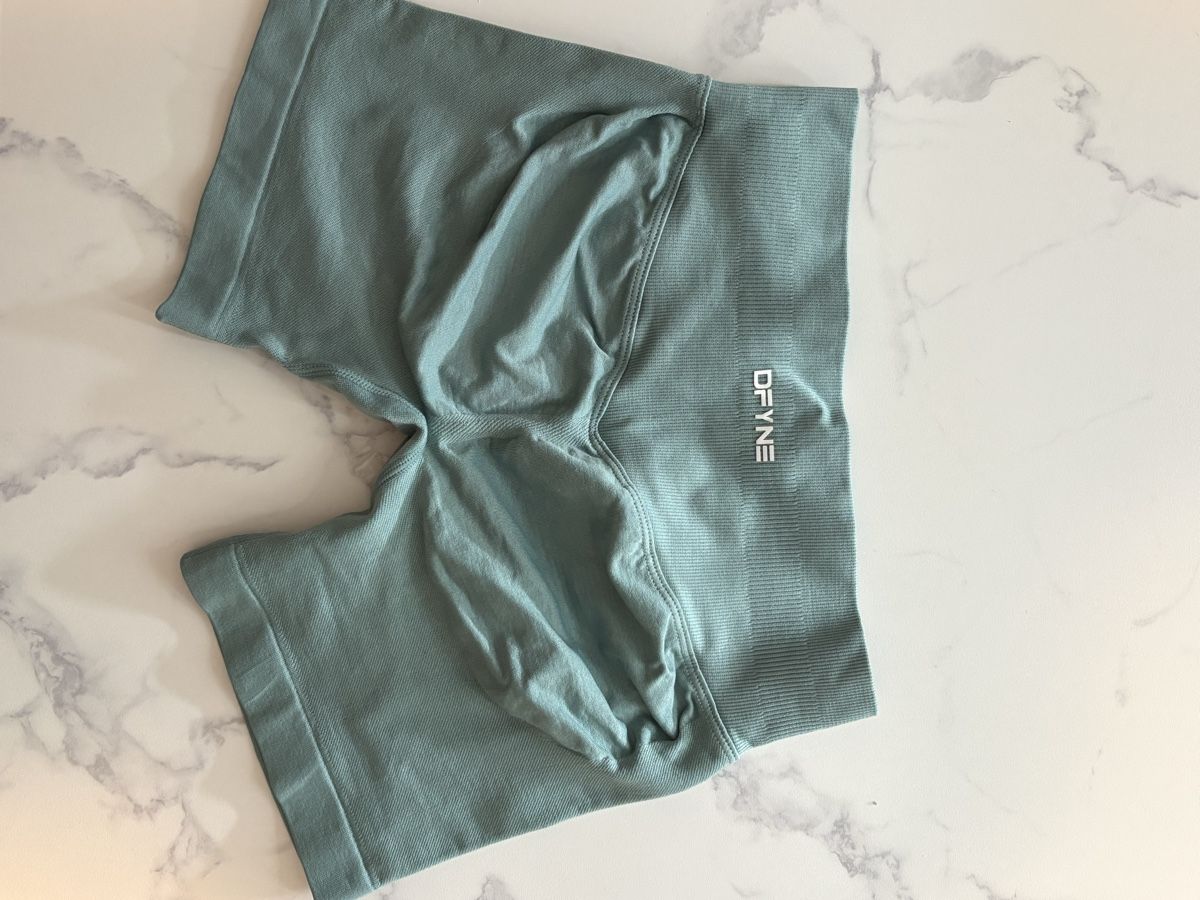 DFYNE Leggings: DFYNE gym shorts – Neu (gemäss Beschreibung) aus Basel von pau_s6pv 2