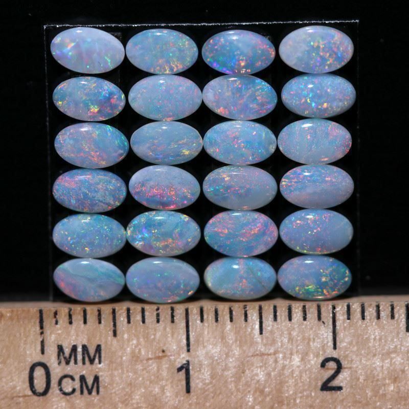 Pietre preziose: Australischer White Opal  2.95Cts. – Usato da Bern venduto da Grindelwaldaus 2