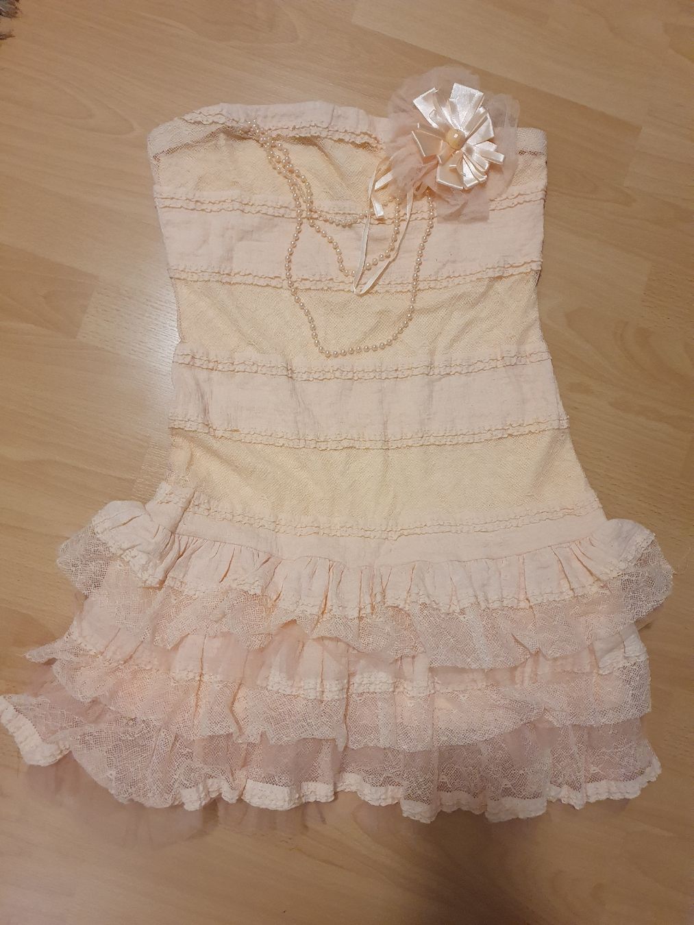 Vestiti: neues ärmellloses Kleid – Nuovo (secondo la descrizione) da St. Gallen venduto da 1811123