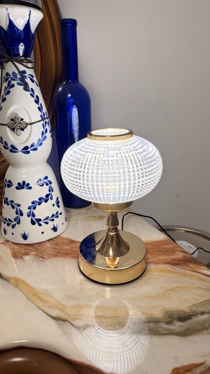 Lampade: Tischlampe in Silber / Gold  – Nuovo (secondo la descrizione) da Zürich venduto da Julia_Ch 1